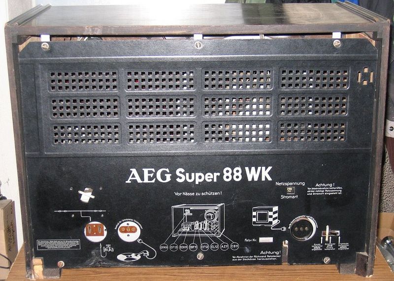 Datei:D 1938 AEG Super 88WK RW.jpg